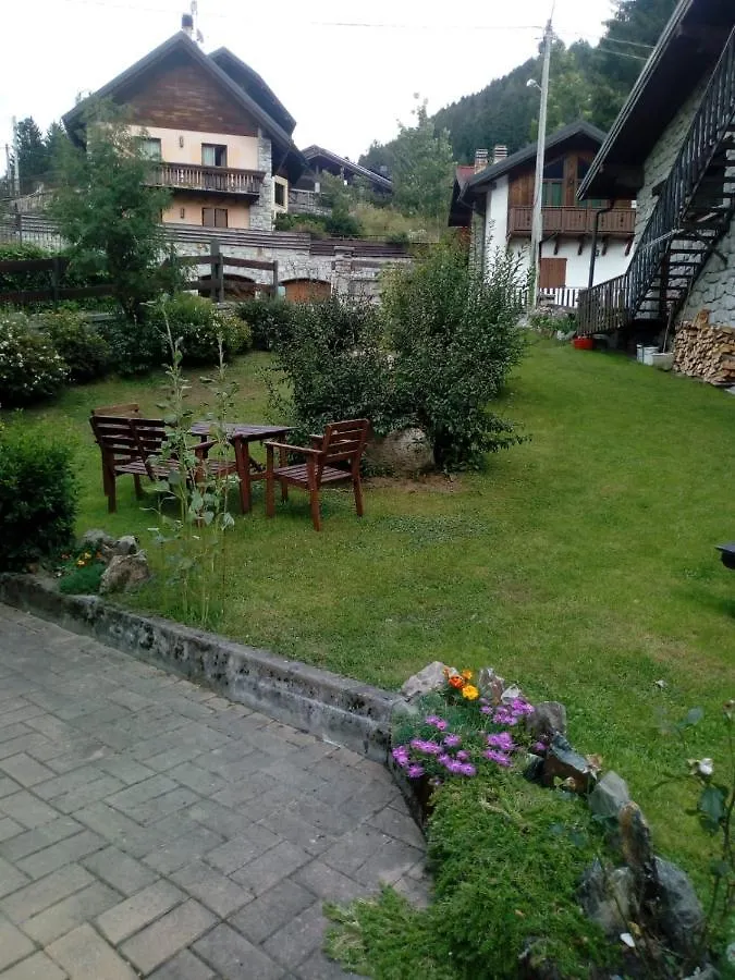 Casa Vacanze Emilio Temù Lejlighed
